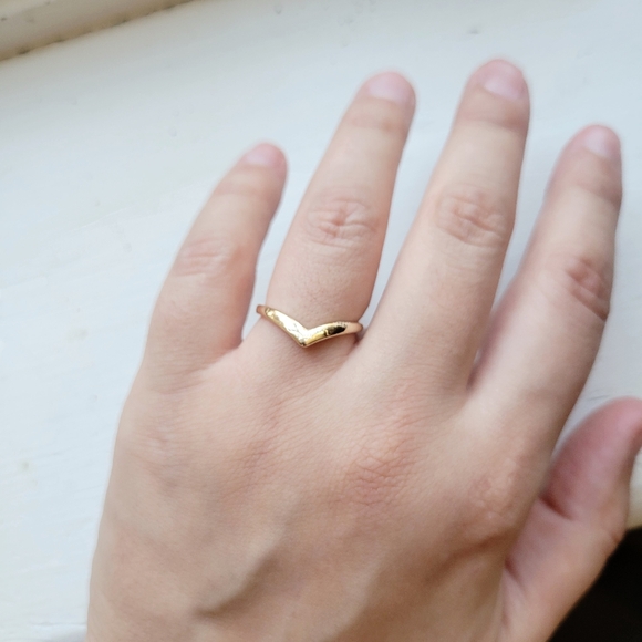 Classic Dainty Gold Arrow Wishbone Ring Band - Picture 7 of 10